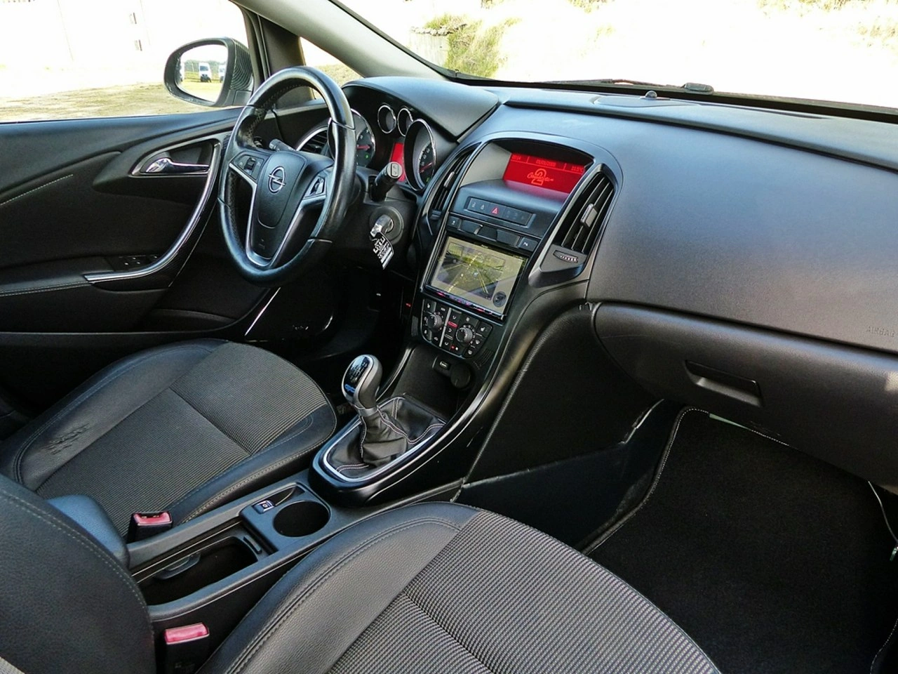 Opel Astra - Zdjęcie 22