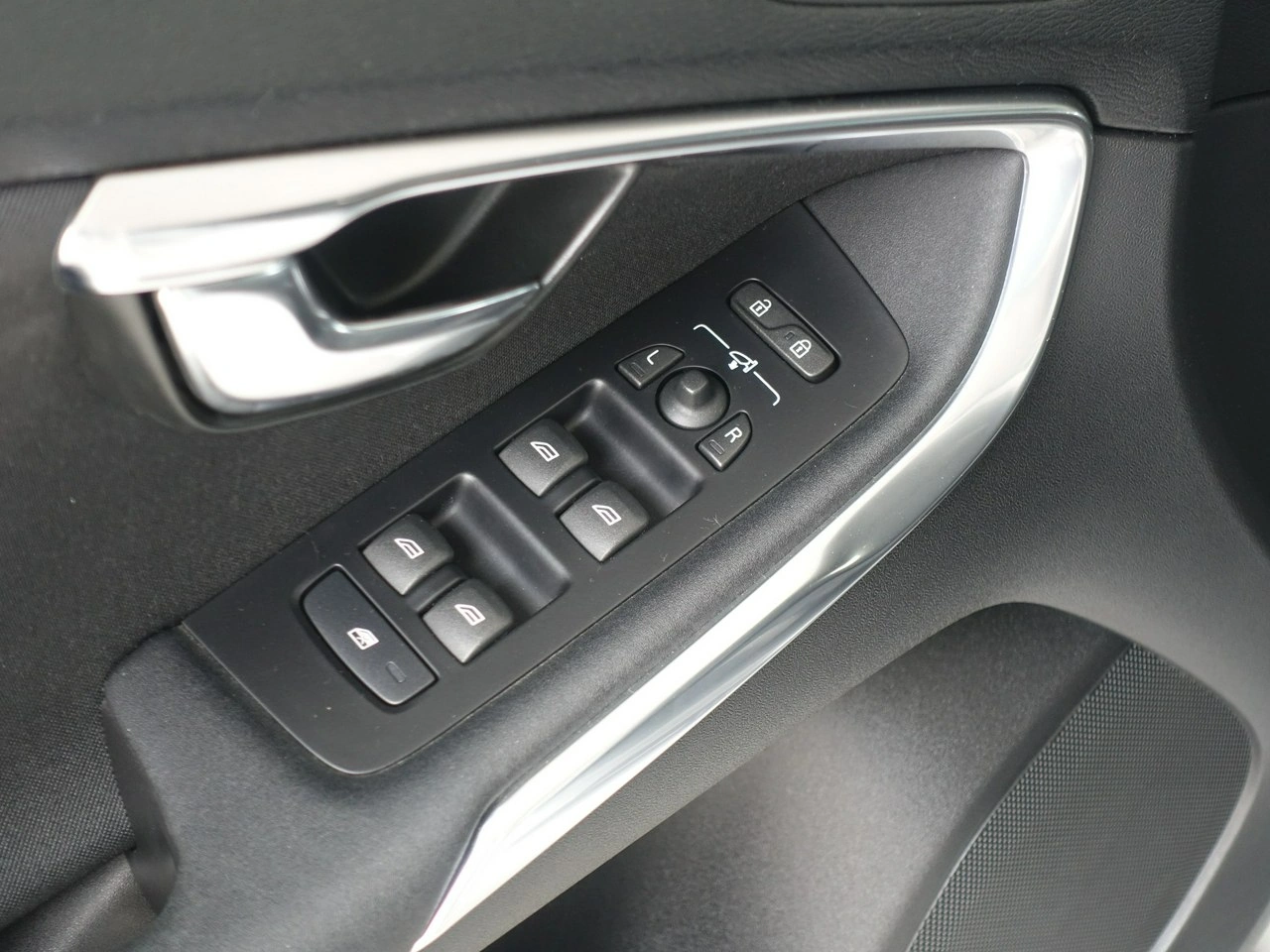 Volvo V40 - Zdjęcie 14