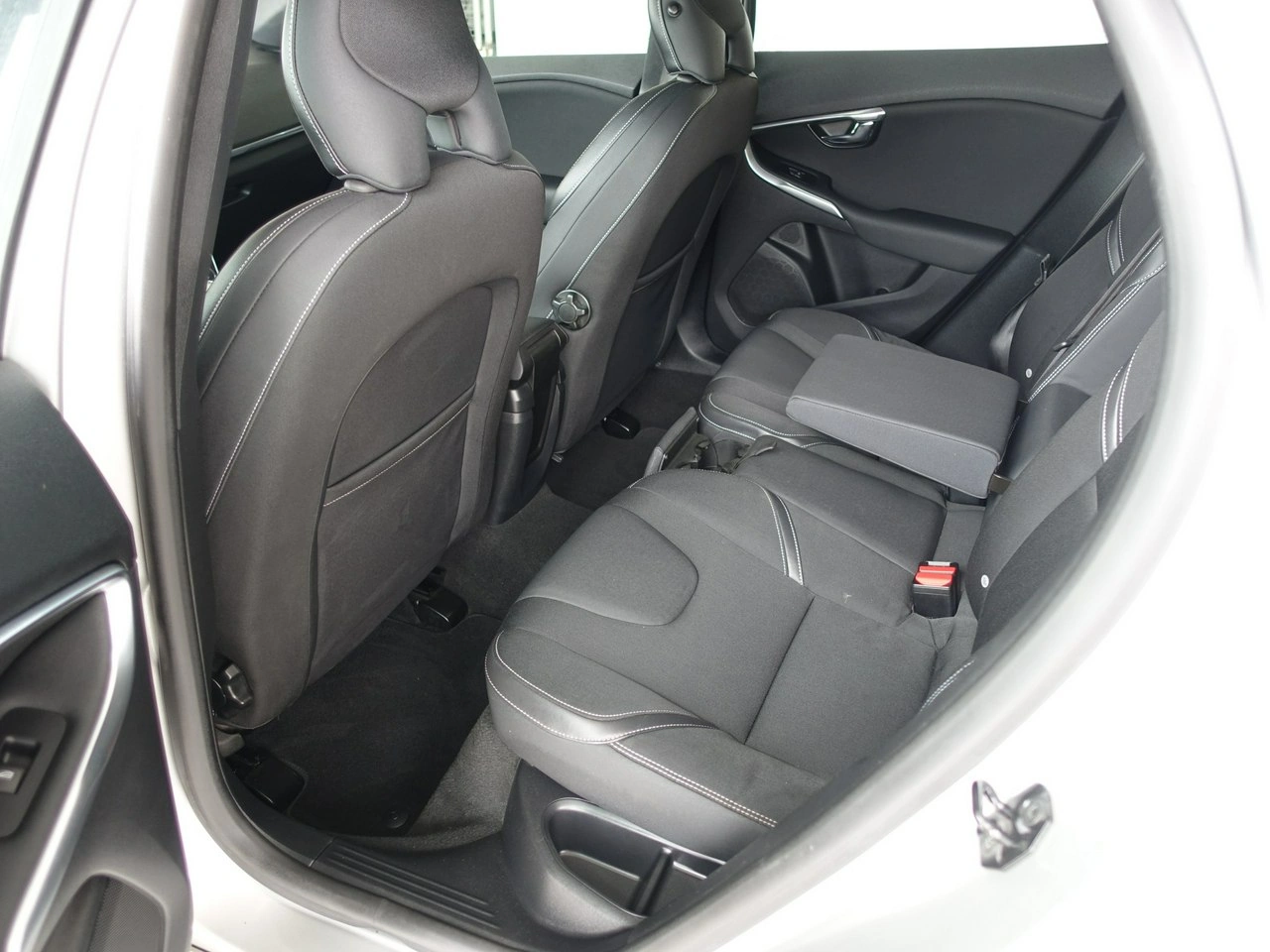 Volvo V40 - Zdjęcie 17