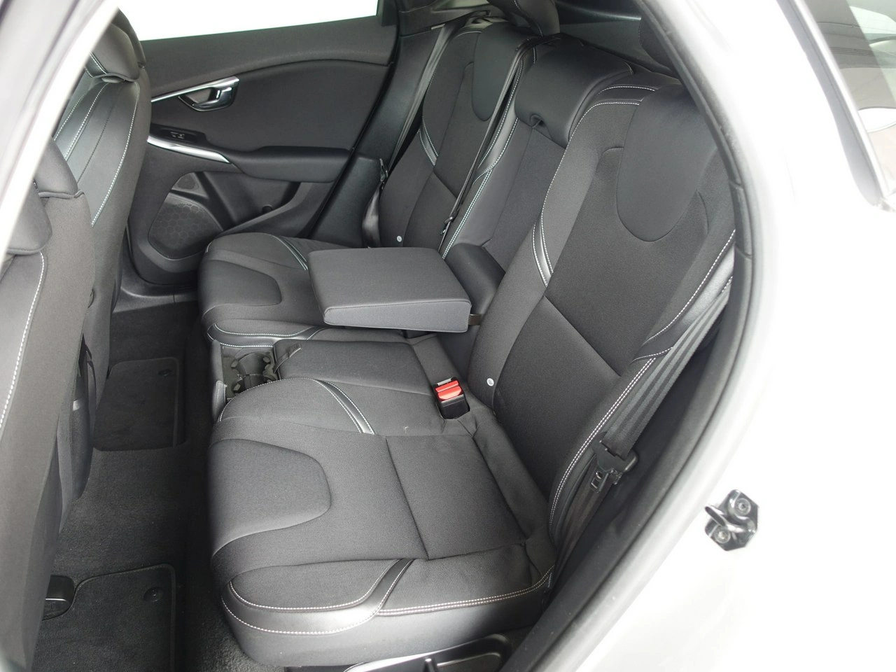 Volvo V40 - Zdjęcie 18