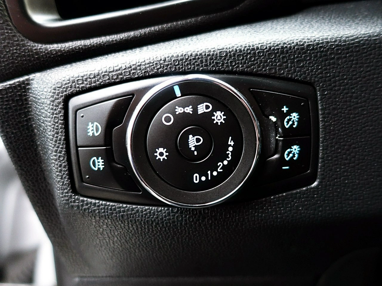 Ford EcoSport - Zdjęcie 16