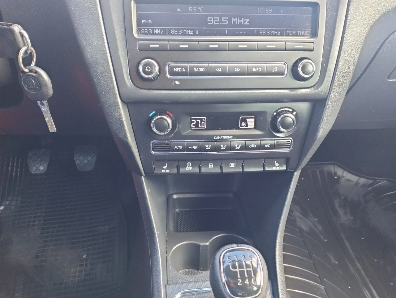Skoda RAPID - Zdjęcie 10