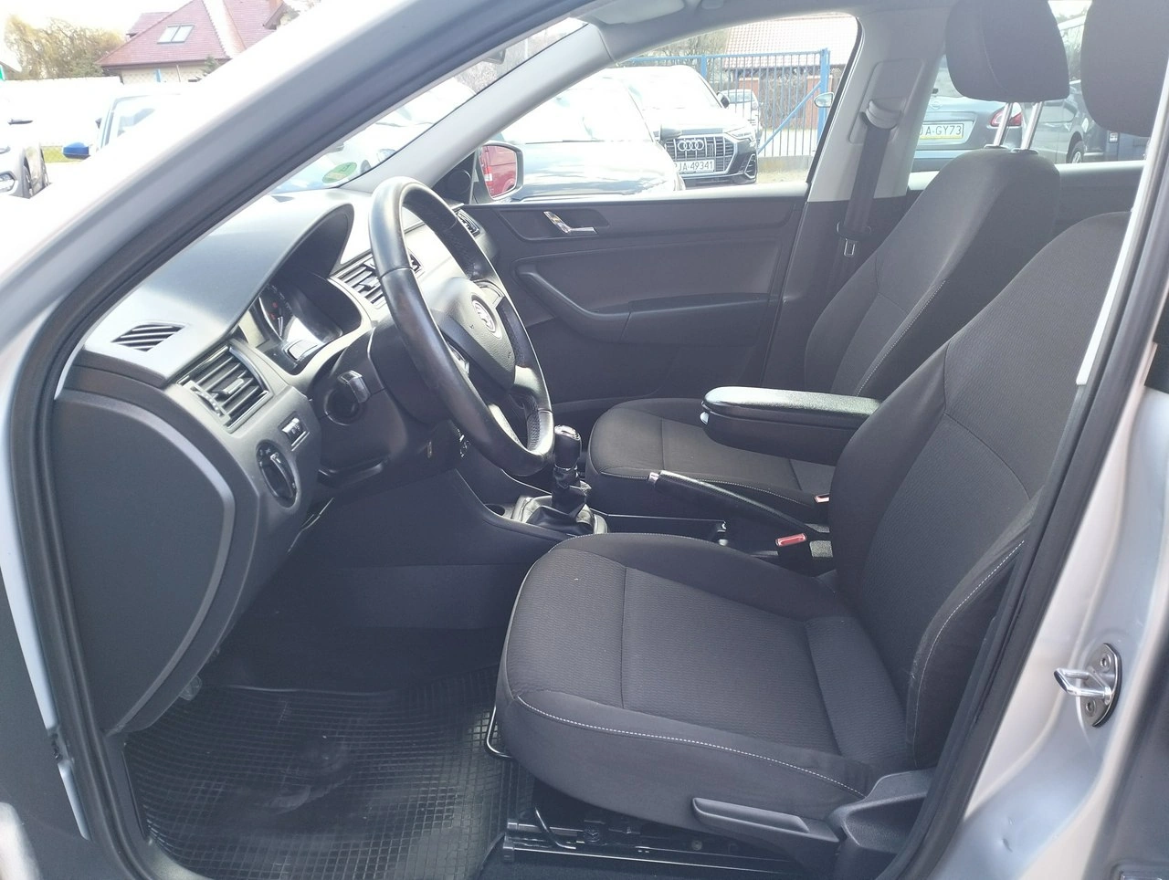 Skoda RAPID - Zdjęcie 6