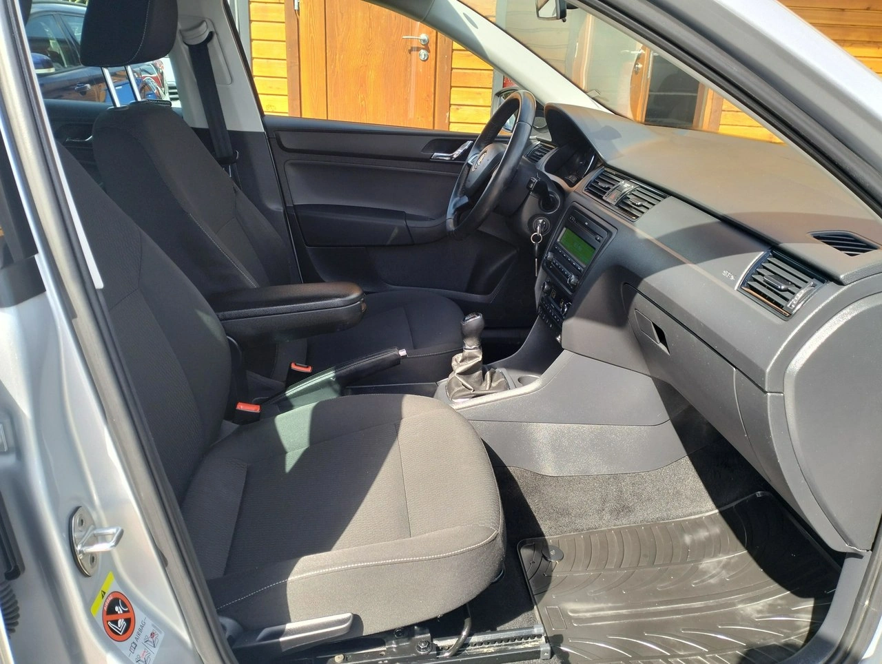 Skoda RAPID - Zdjęcie 16