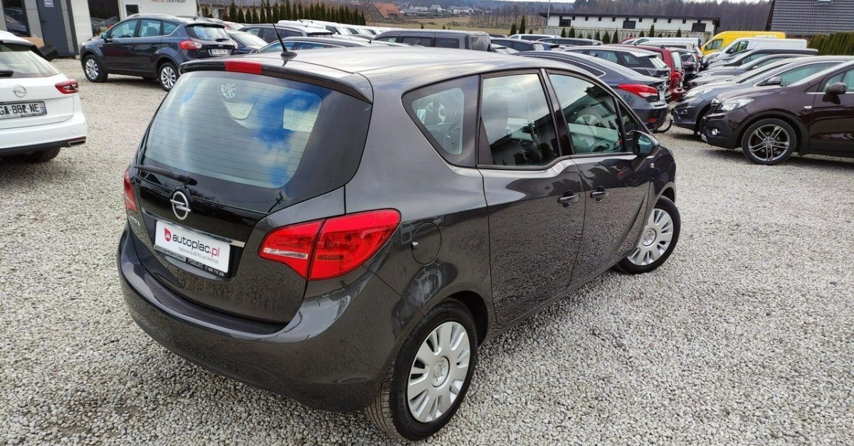 Opel Meriva - Zdjęcie 16