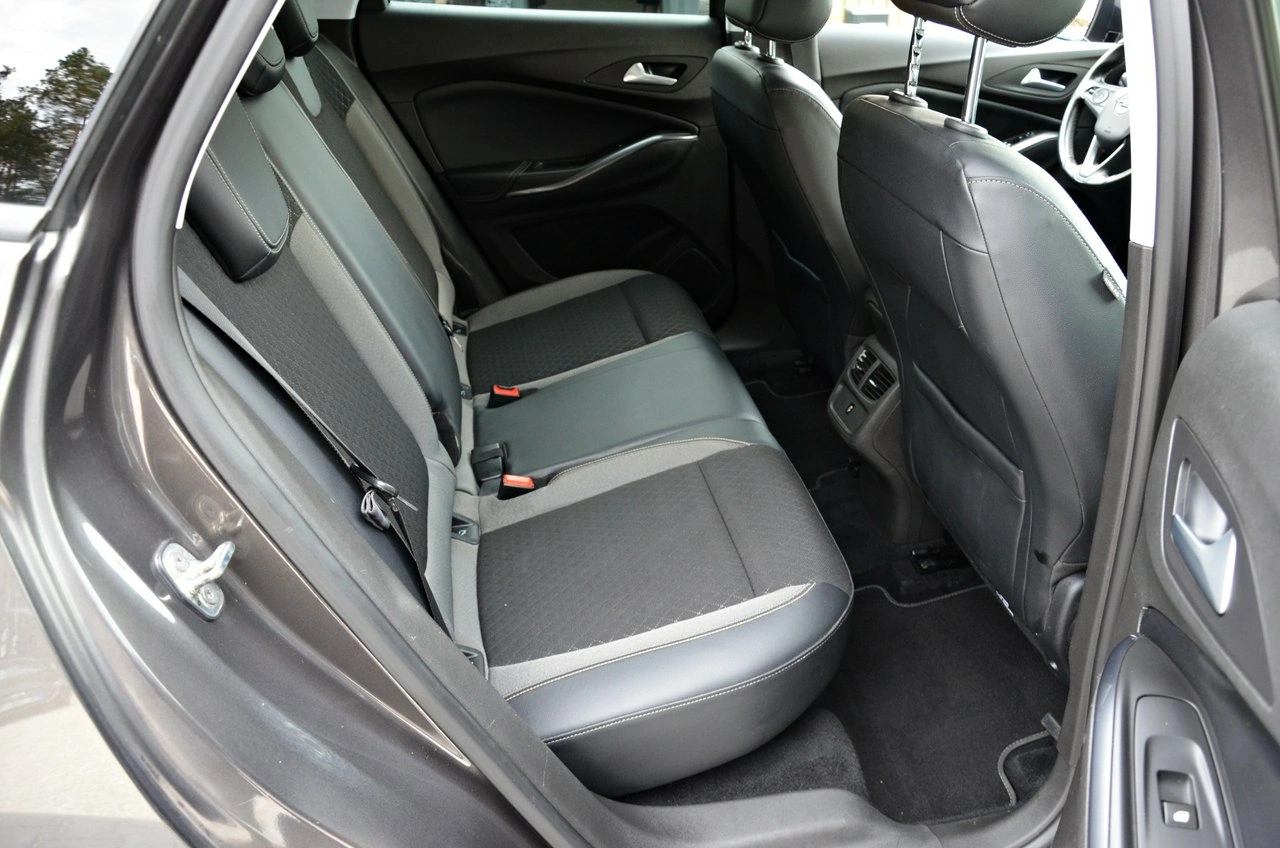 Opel Grandland X - Zdjęcie 31