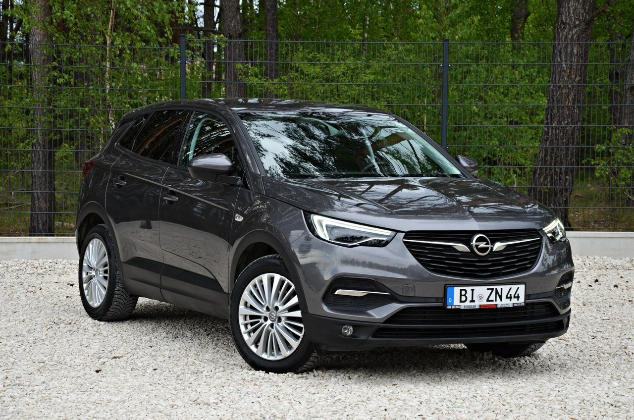Opel Grandland X - Główne zdjęcie
