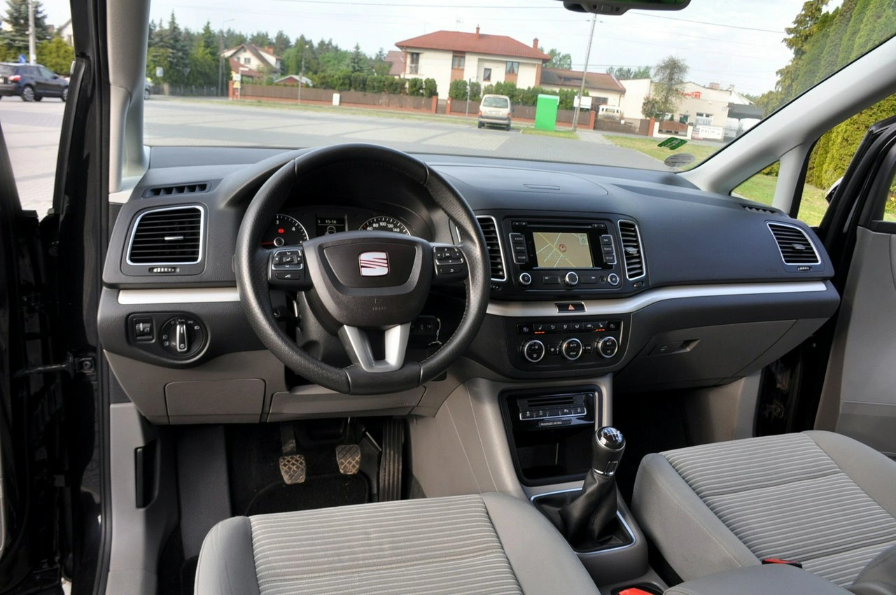 Seat Alhambra - Zdjęcie 31