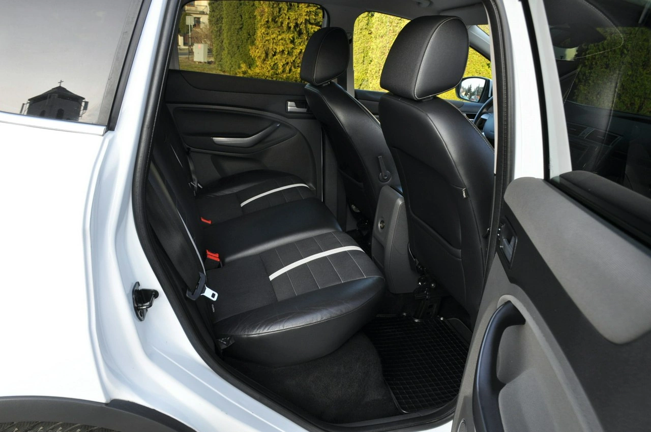 Ford Kuga - Zdjęcie 18