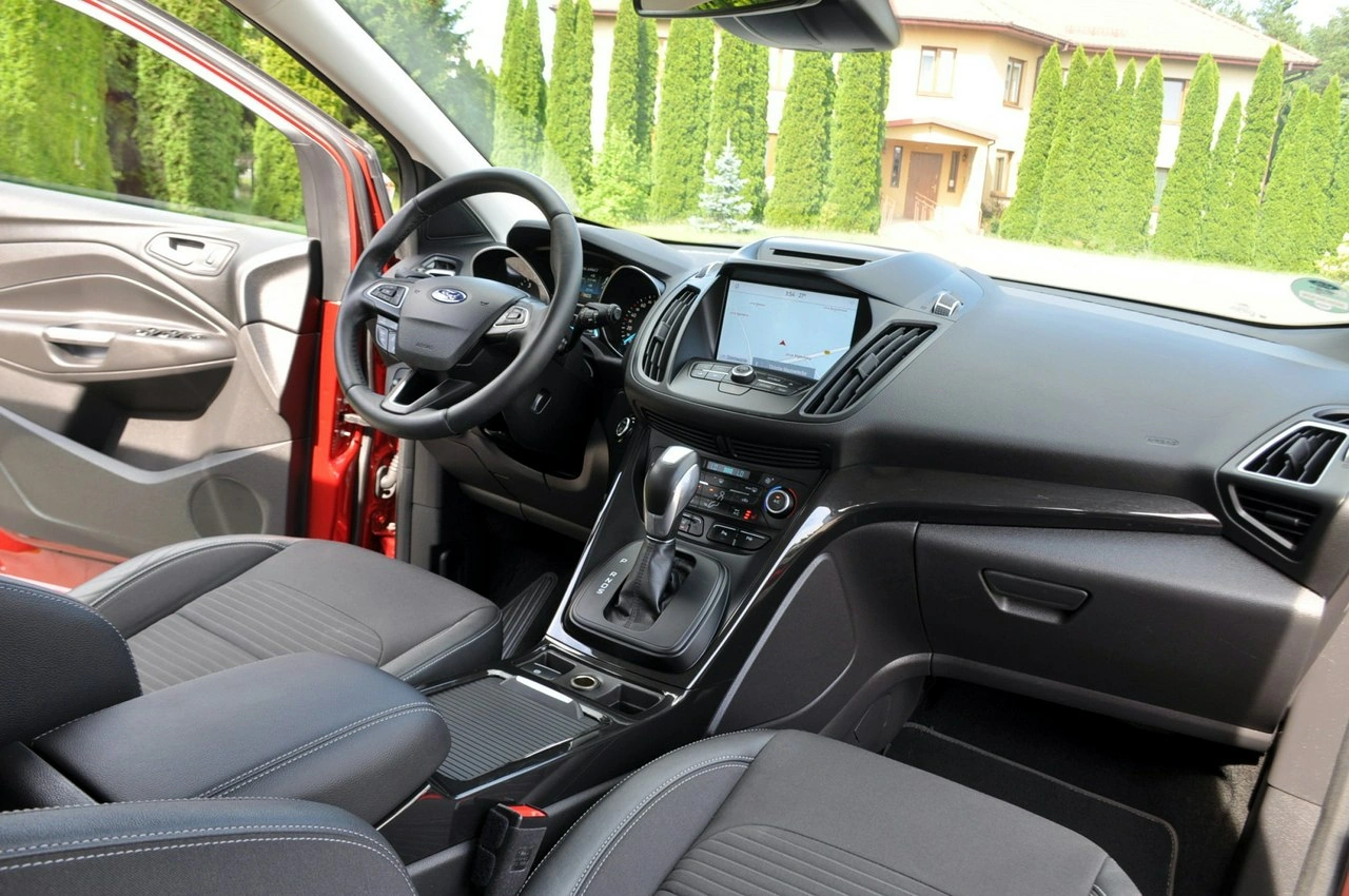 Ford Kuga - Zdjęcie 23