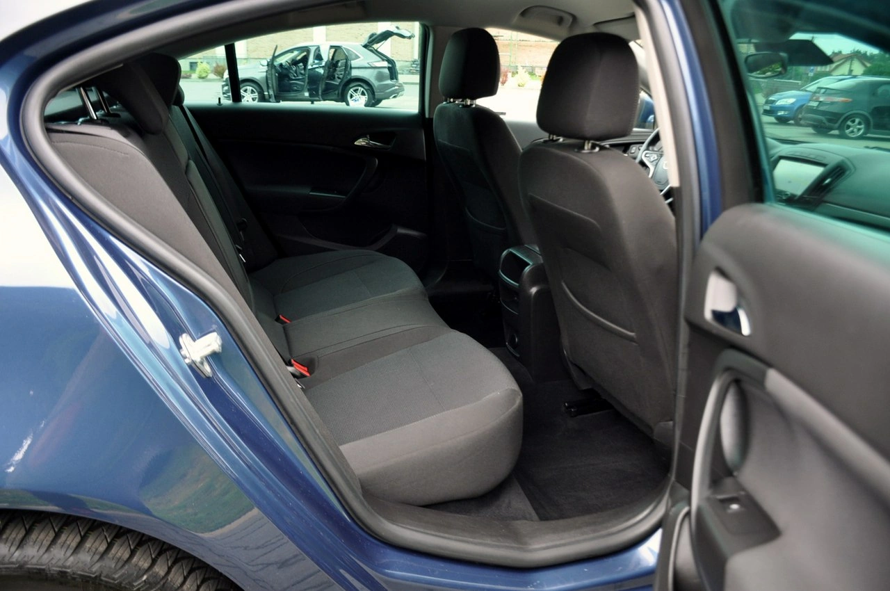Opel Insignia - Zdjęcie 18