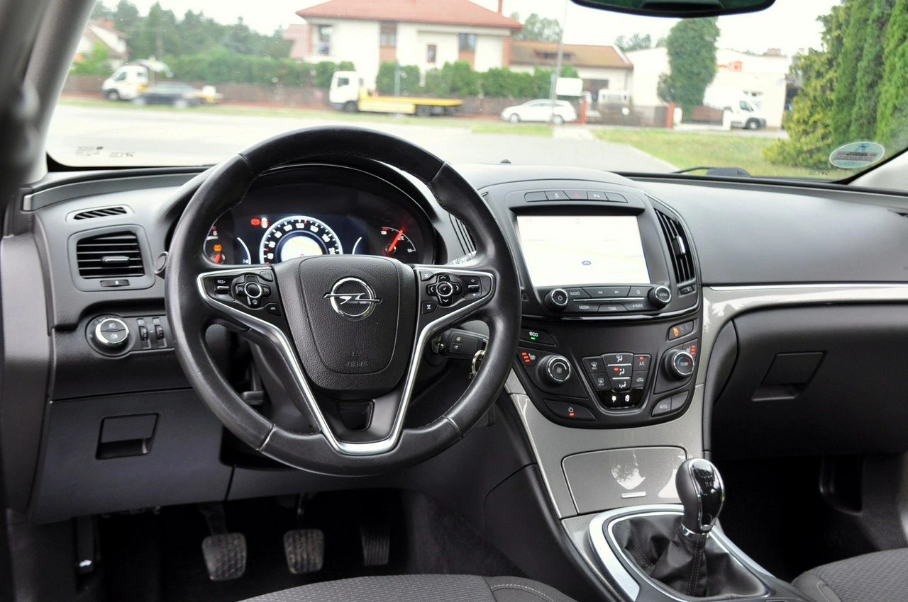 Opel Insignia - Zdjęcie 28