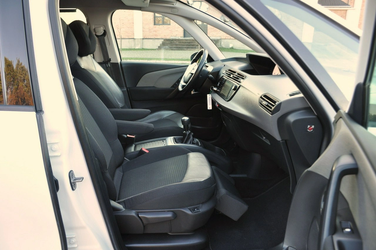 Citroën C4 Grand Picasso - Zdjęcie 16