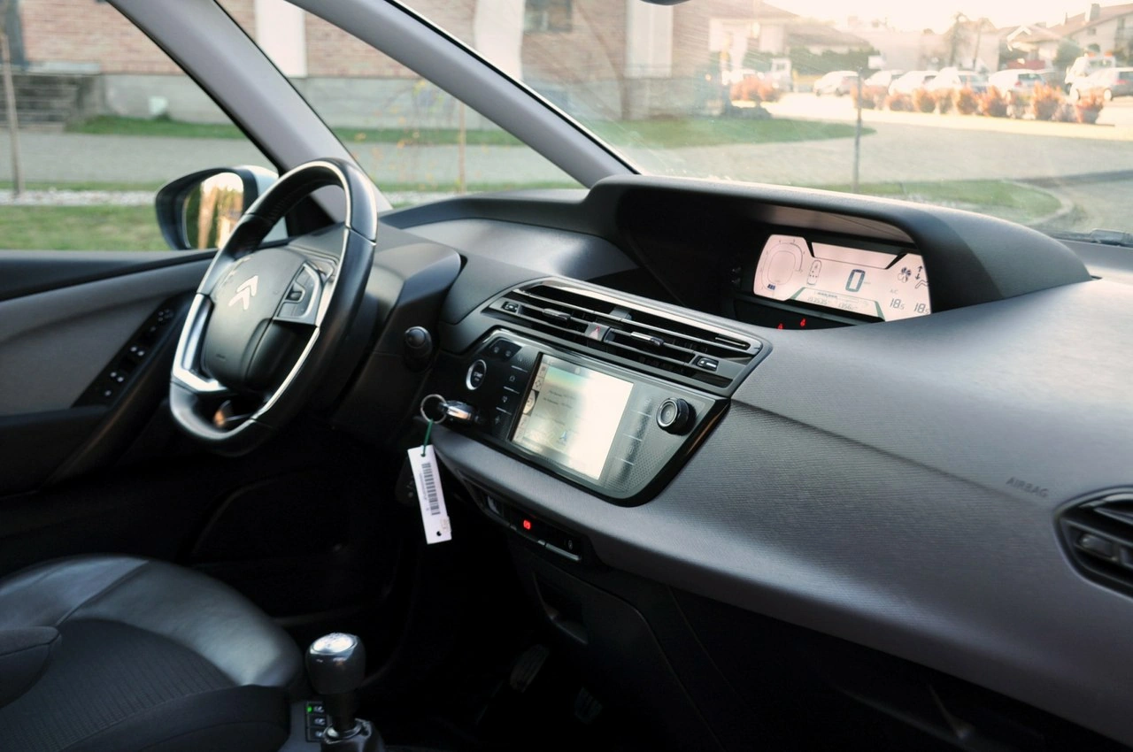 Citroën C4 Grand Picasso - Zdjęcie 17