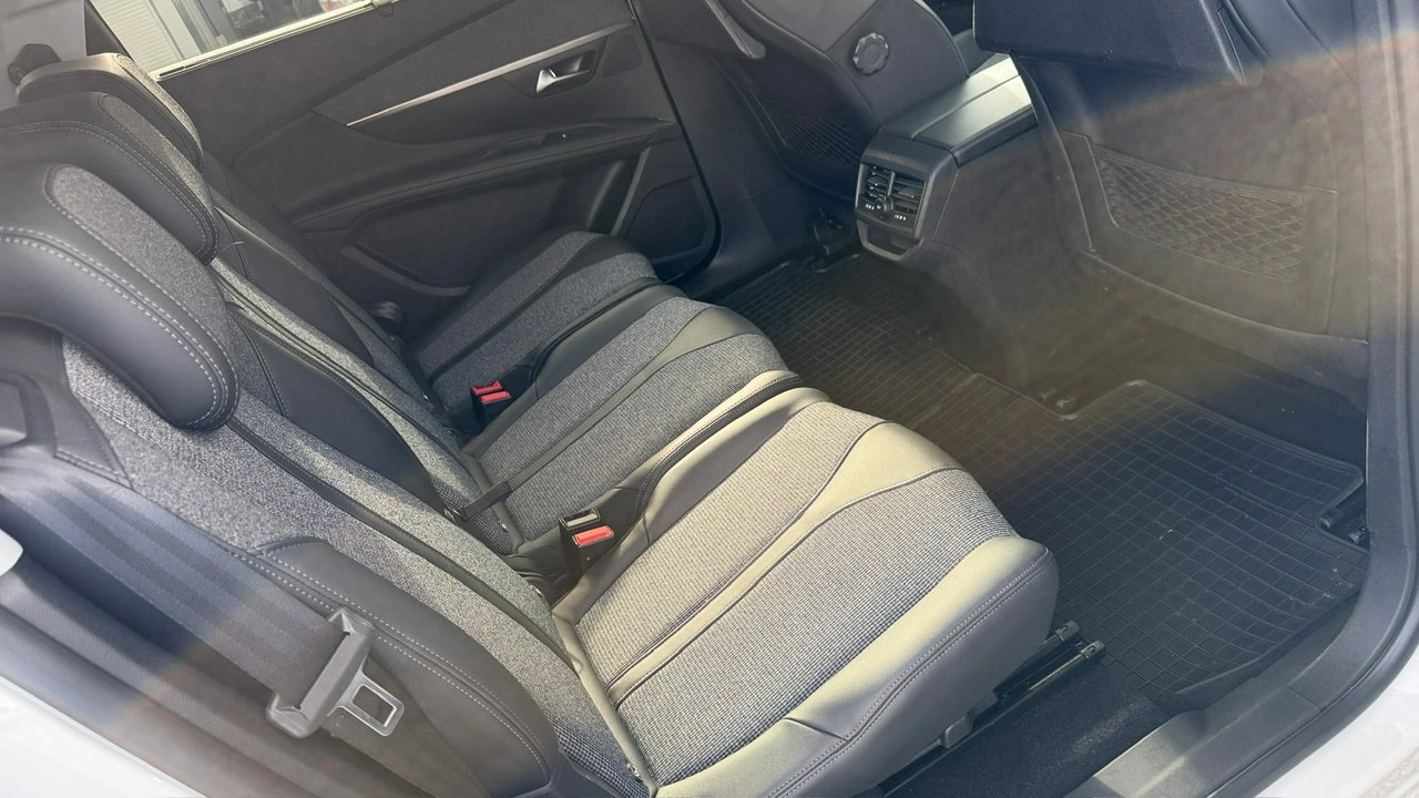 Peugeot 5008 - Zdjęcie 17