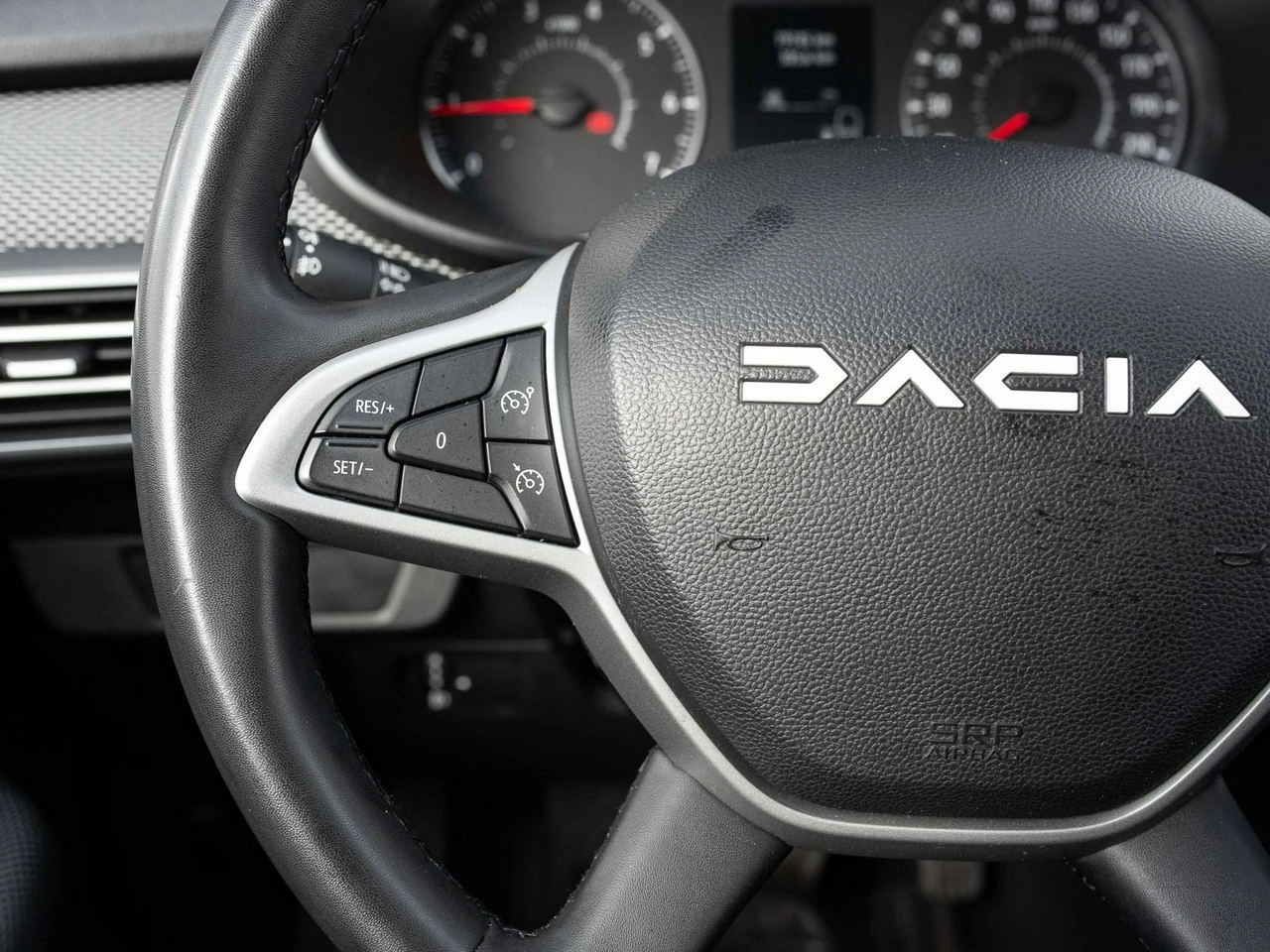 Dacia Sandero - Zdjęcie 13