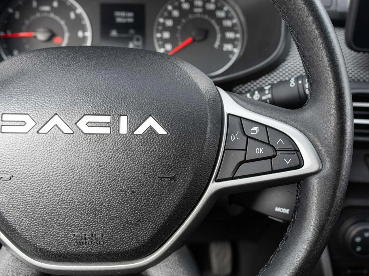 Dacia Sandero - Zdjęcie 14