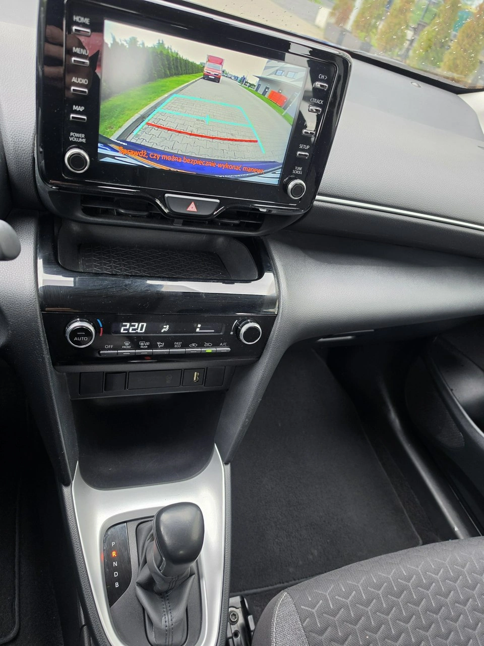 Toyota Yaris Cross - Zdjęcie 16