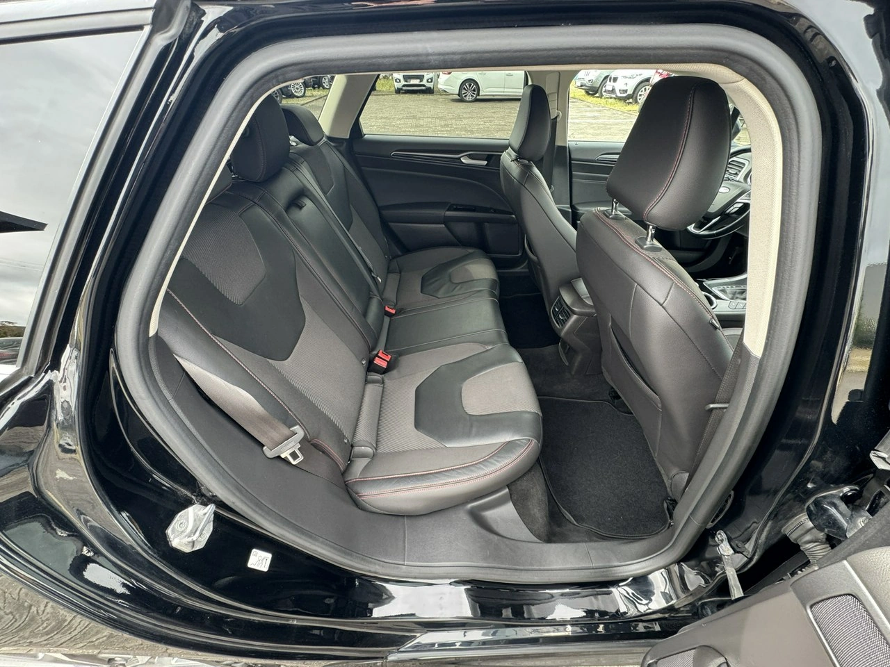 Ford Mondeo SW - Zdjęcie 21