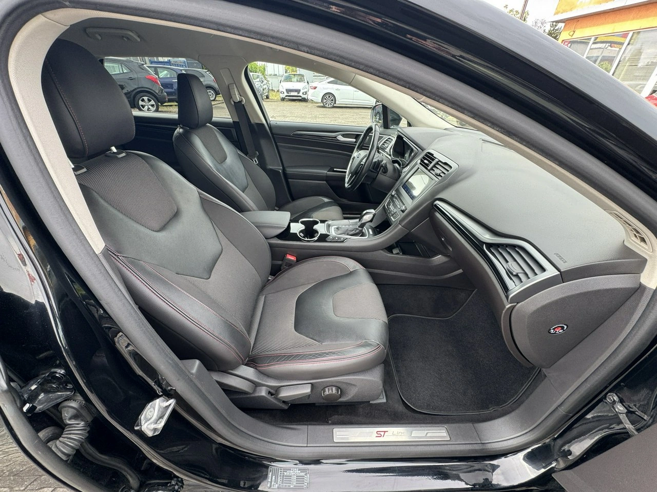 Ford Mondeo SW - Zdjęcie 22