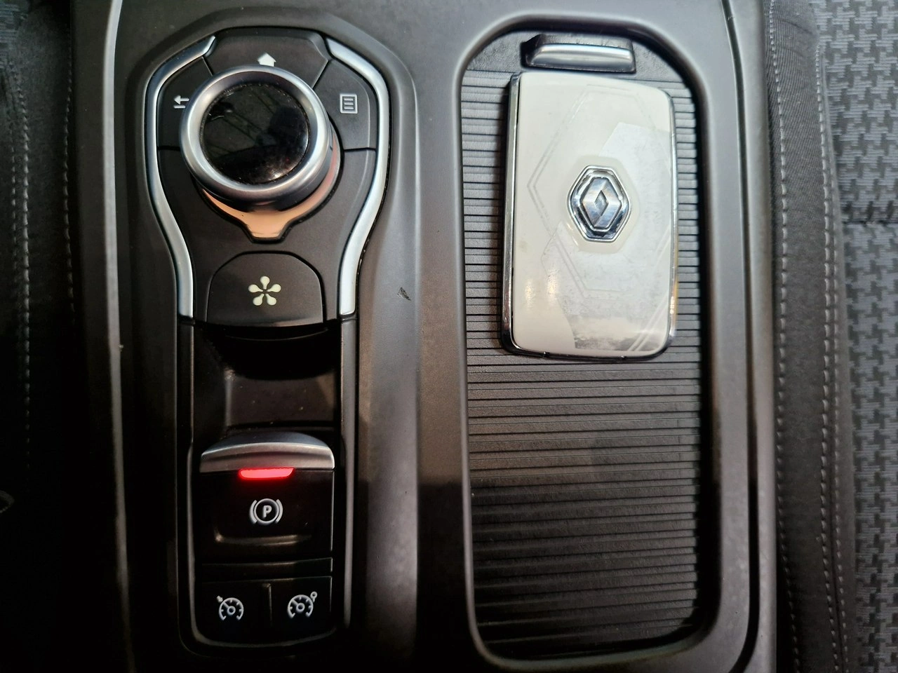 Renault Talisman - Zdjęcie 16