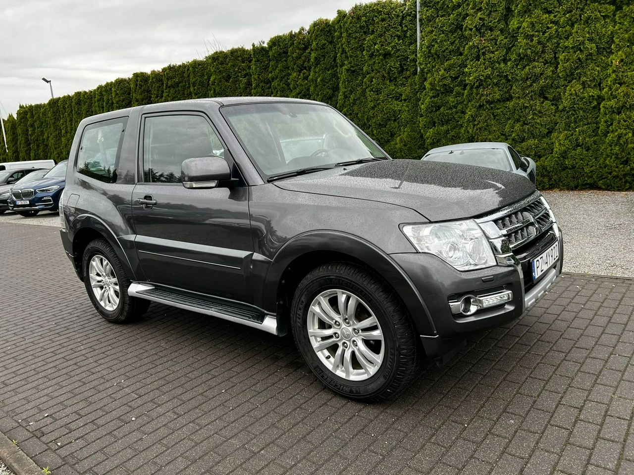 Mitsubishi Pajero - Zdjęcie 2