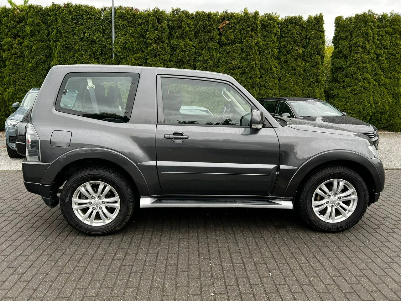 Mitsubishi Pajero - Zdjęcie 6