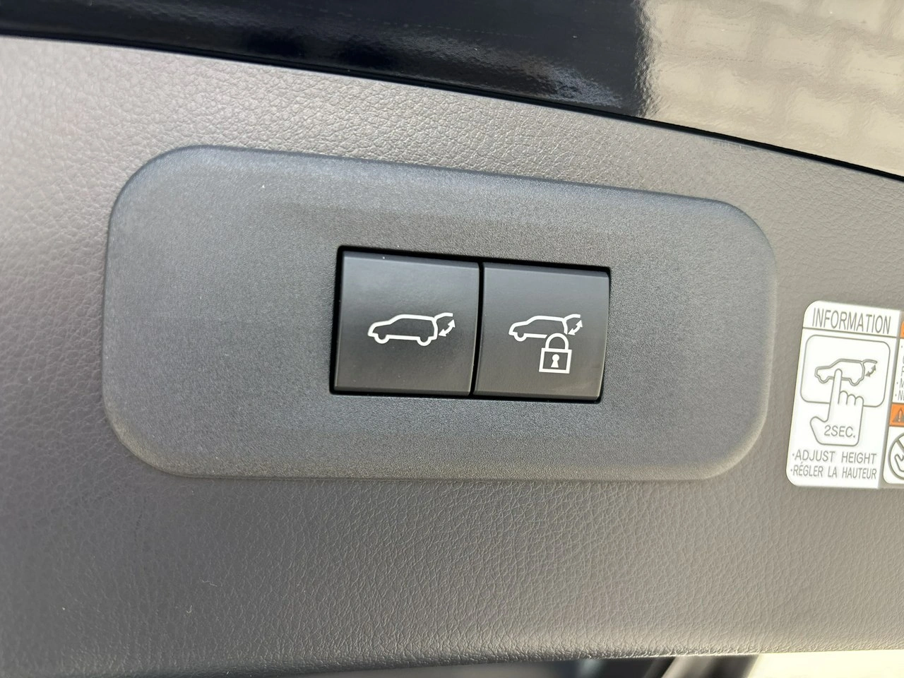 Lexus NX - Zdjęcie 16