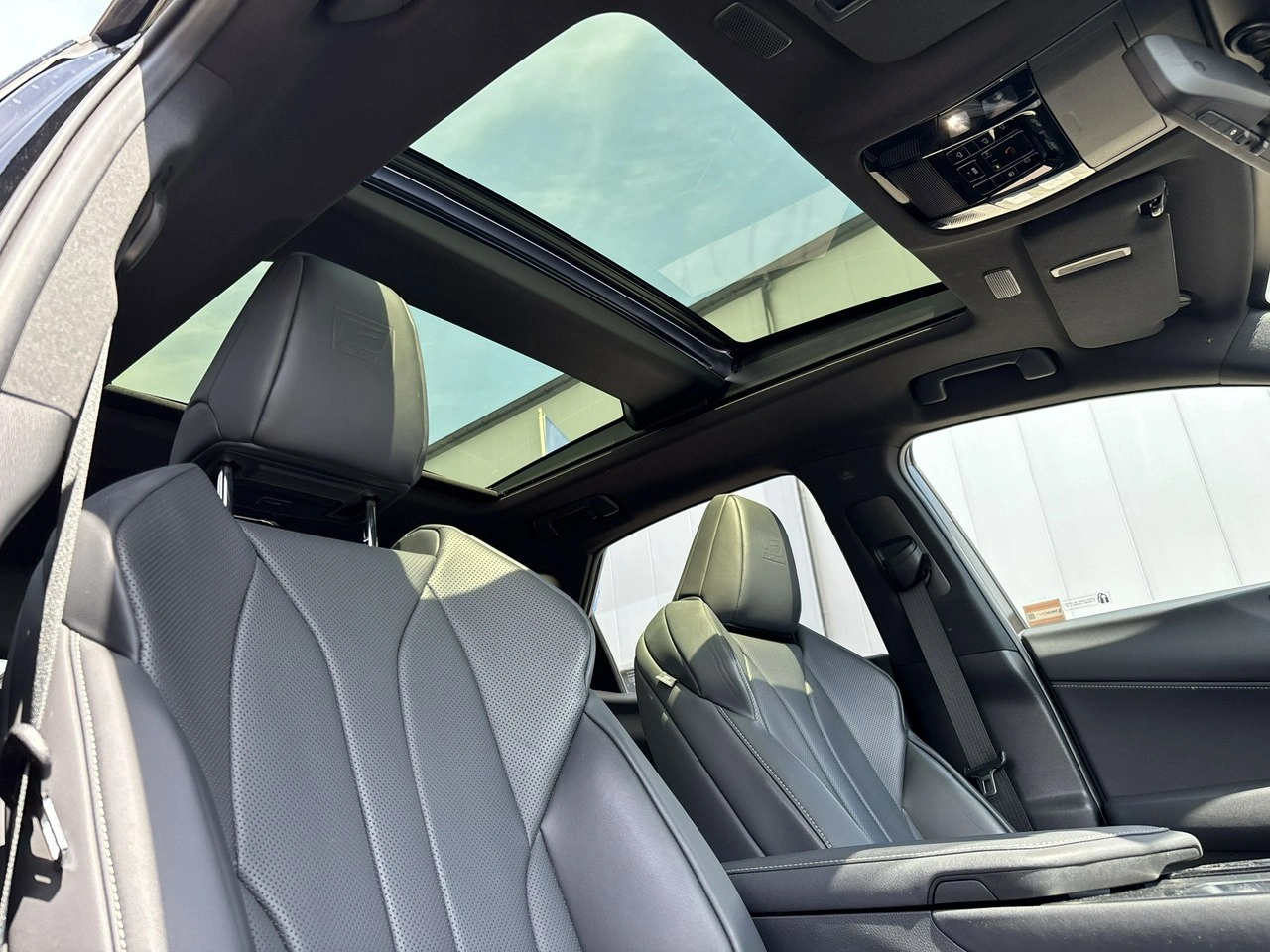 Lexus NX - Zdjęcie 21