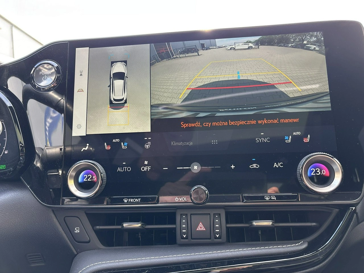 Lexus NX - Zdjęcie 25