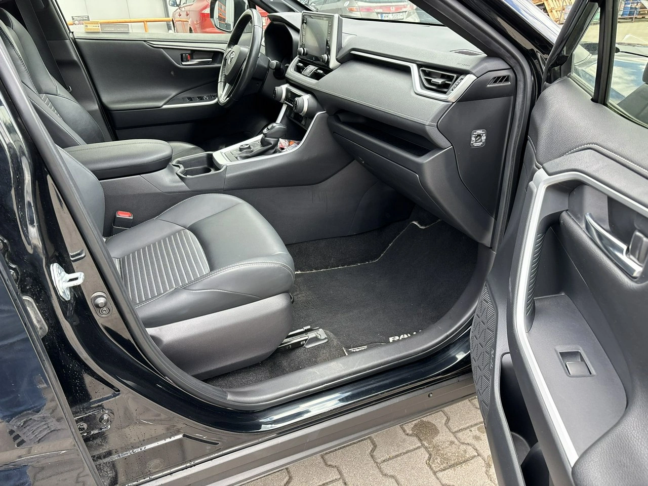 Toyota RAV-4 - Zdjęcie 18