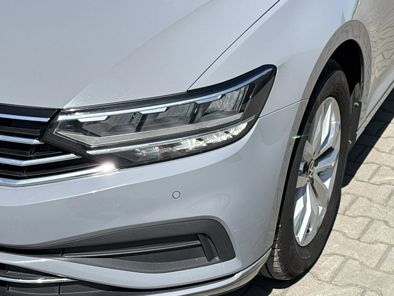 Volkswagen Passat - Zdjęcie 8