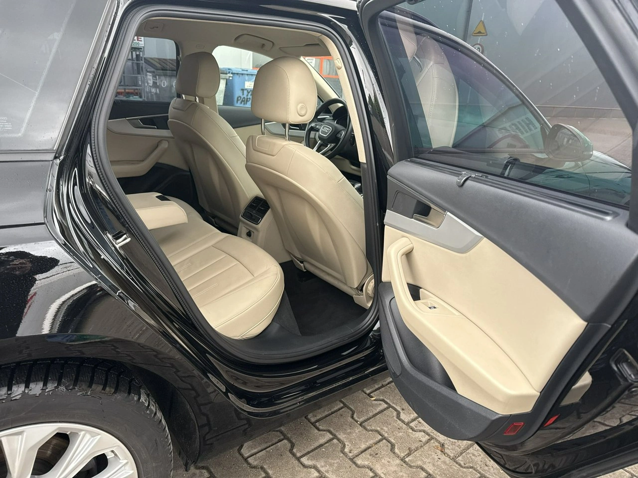 Audi A4 - Zdjęcie 17