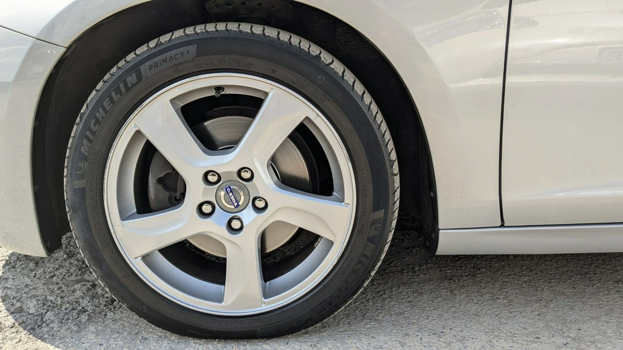Volvo S60 - Zdjęcie 35