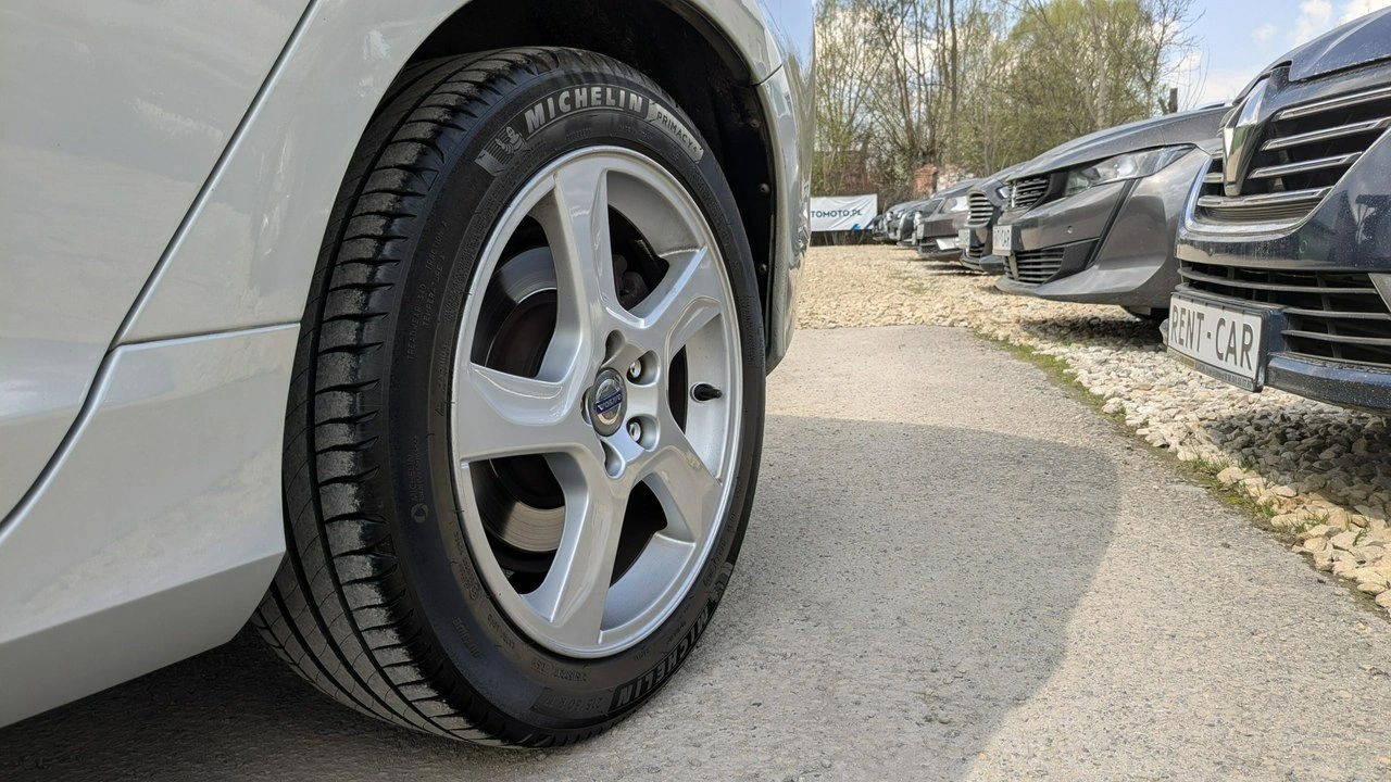 Volvo S60 - Zdjęcie 37