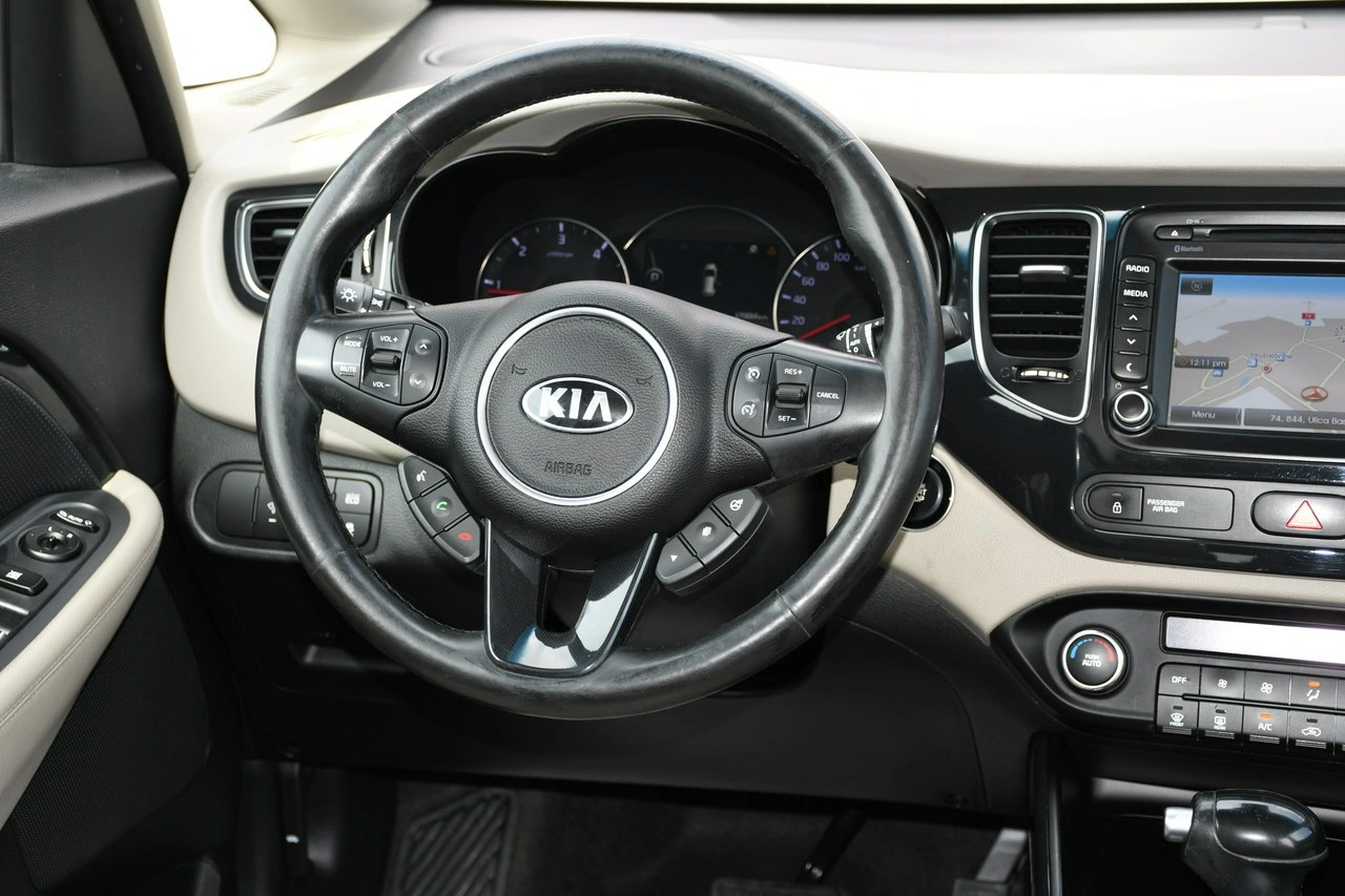 Kia Carens - Zdjęcie 21