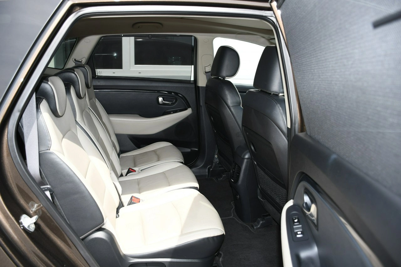 Kia Carens - Zdjęcie 27