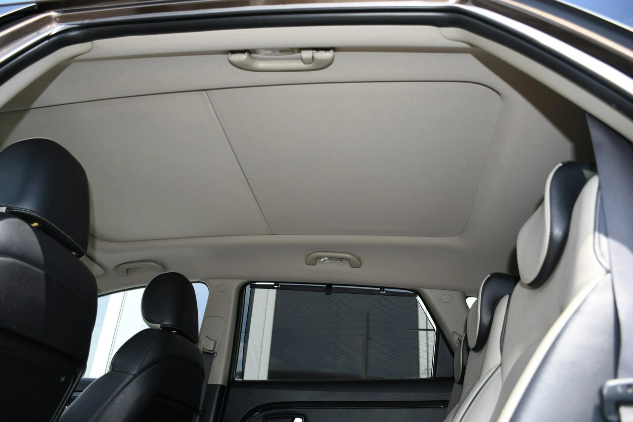 Kia Carens - Zdjęcie 32