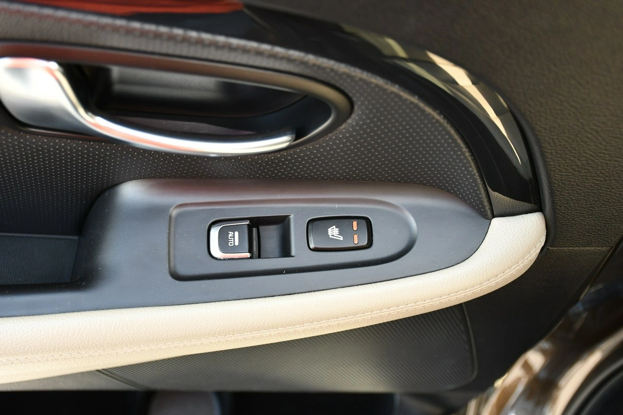 Kia Carens - Zdjęcie 35