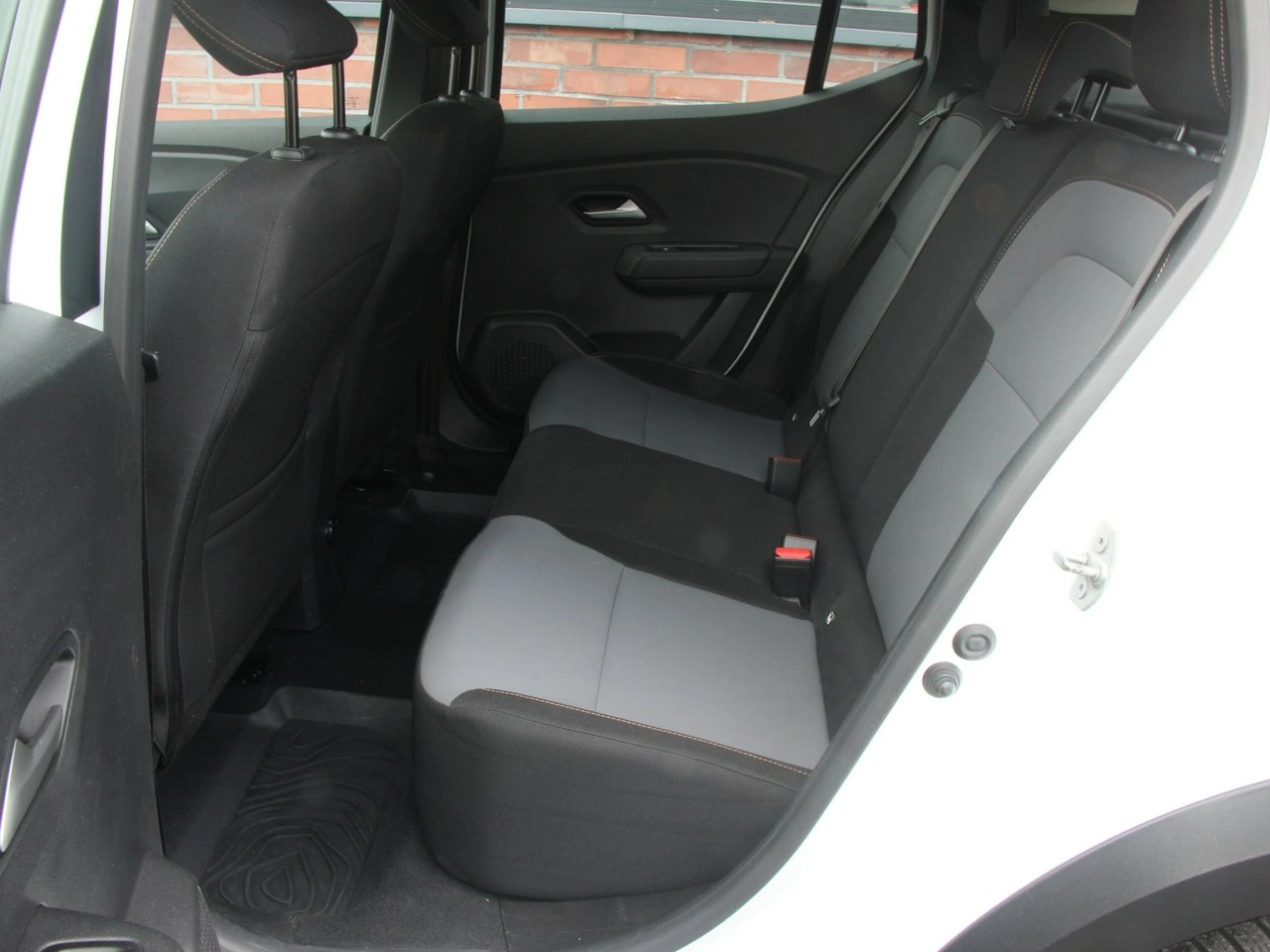 Dacia Sandero Stepway - Zdjęcie 10