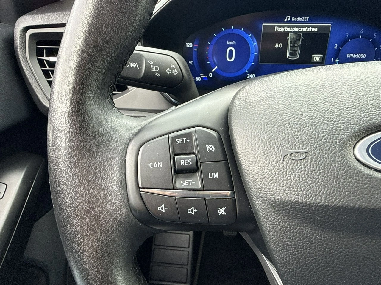 Ford Focus - Zdjęcie 12