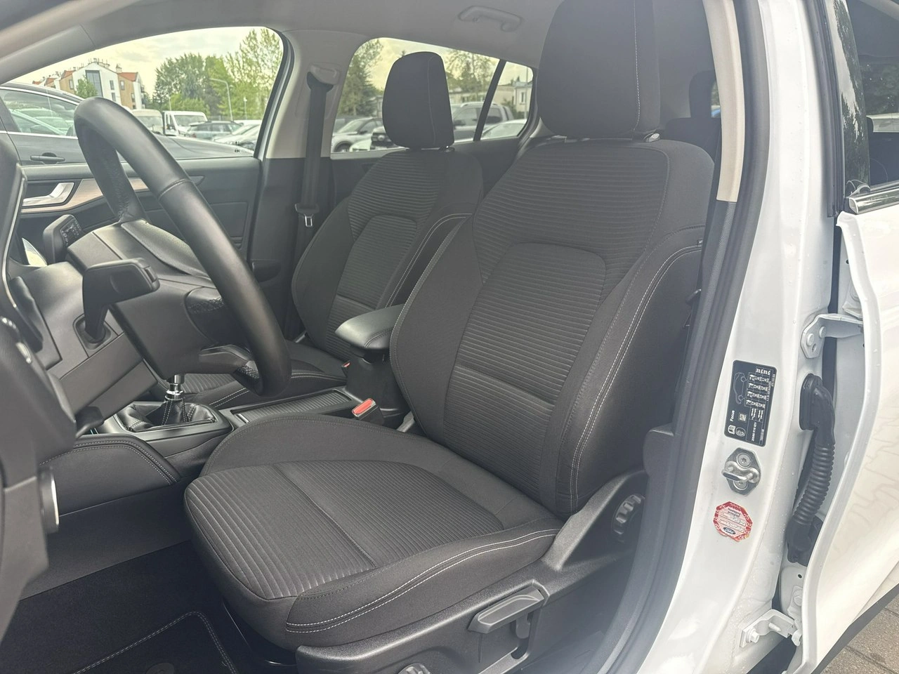 Ford Focus - Zdjęcie 15