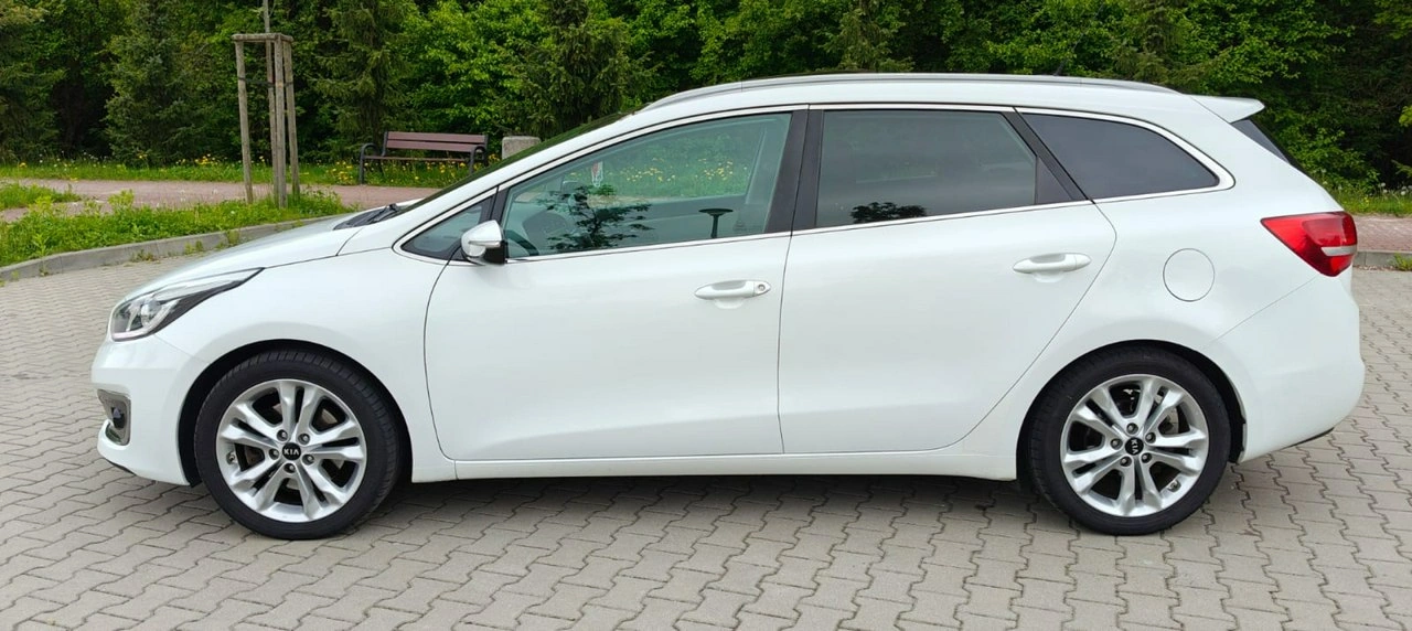 Kia Ceed - Zdjęcie 21