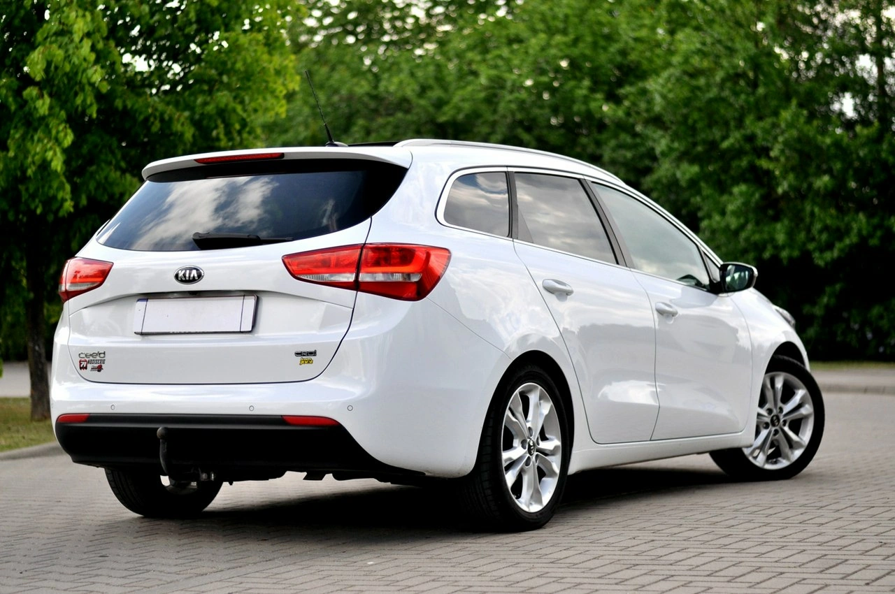 Kia Ceed - Zdjęcie 27