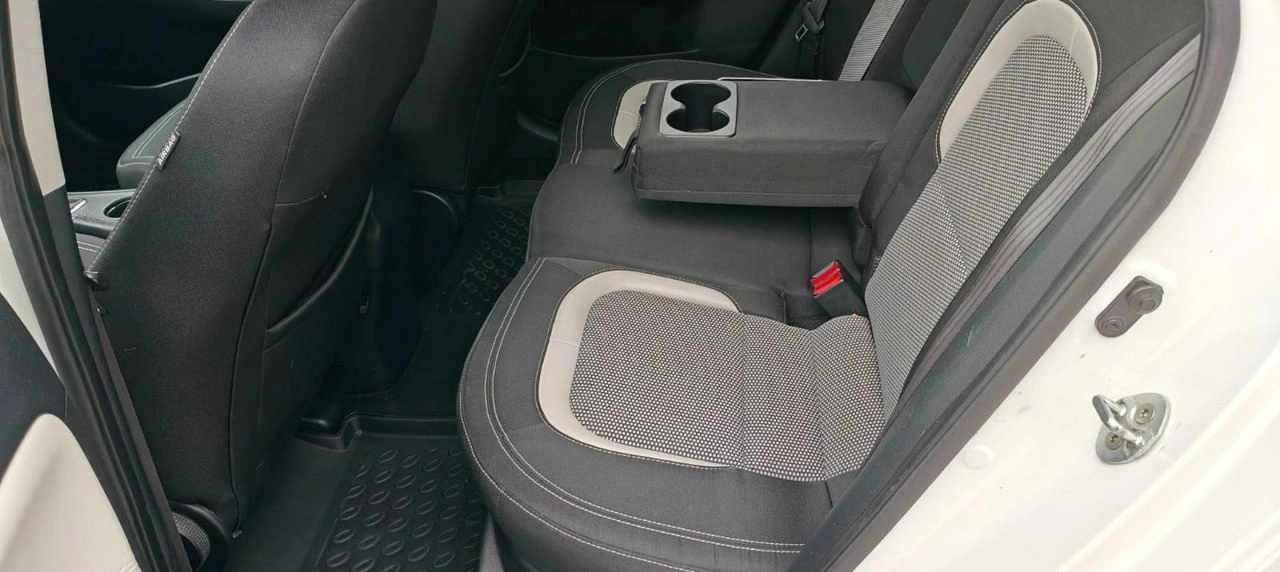 Kia Ceed - Zdjęcie 7