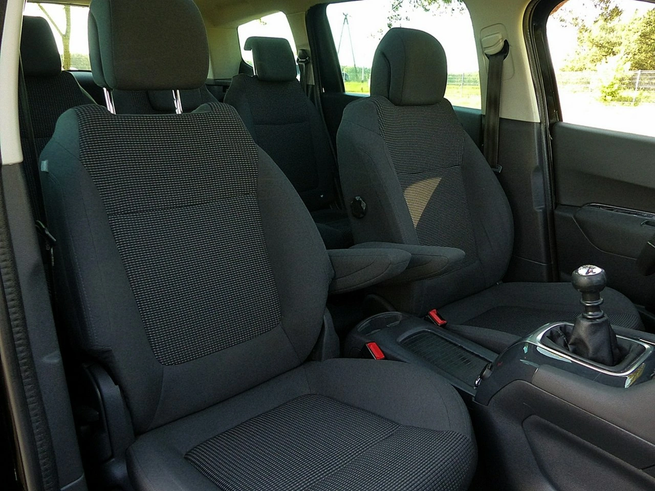 Peugeot 5008 - Zdjęcie 26