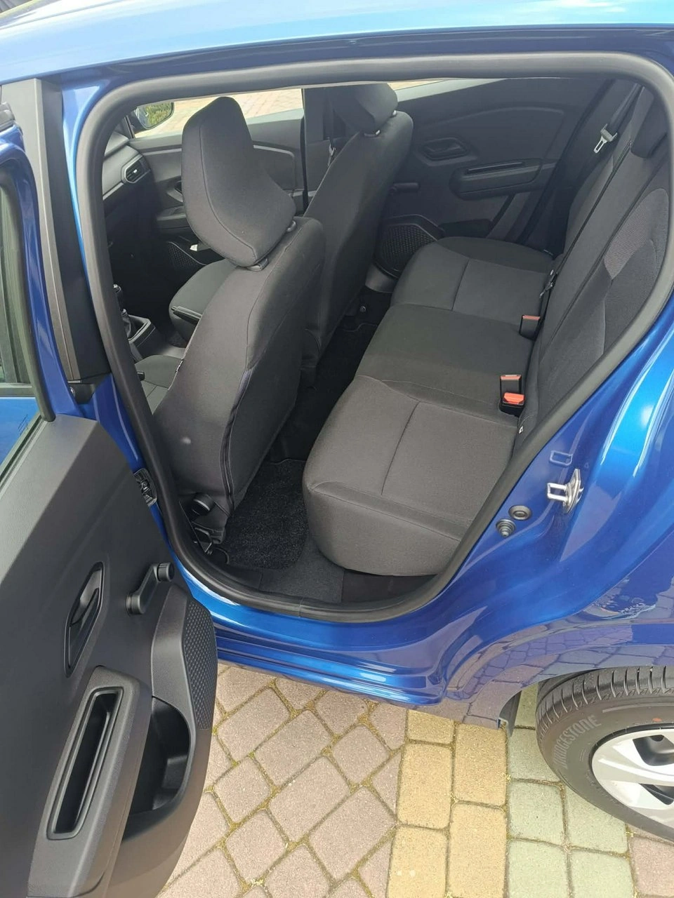 Dacia Sandero - Zdjęcie 17