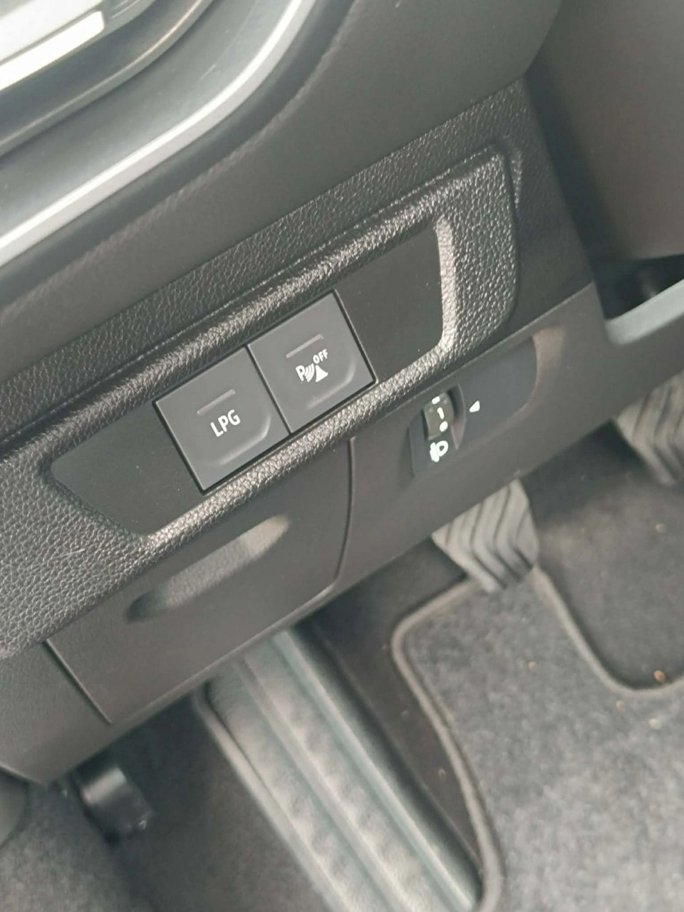 Dacia Sandero - Zdjęcie 19