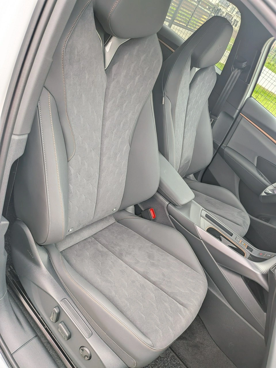 Cupra Terramar - Zdjęcie 24