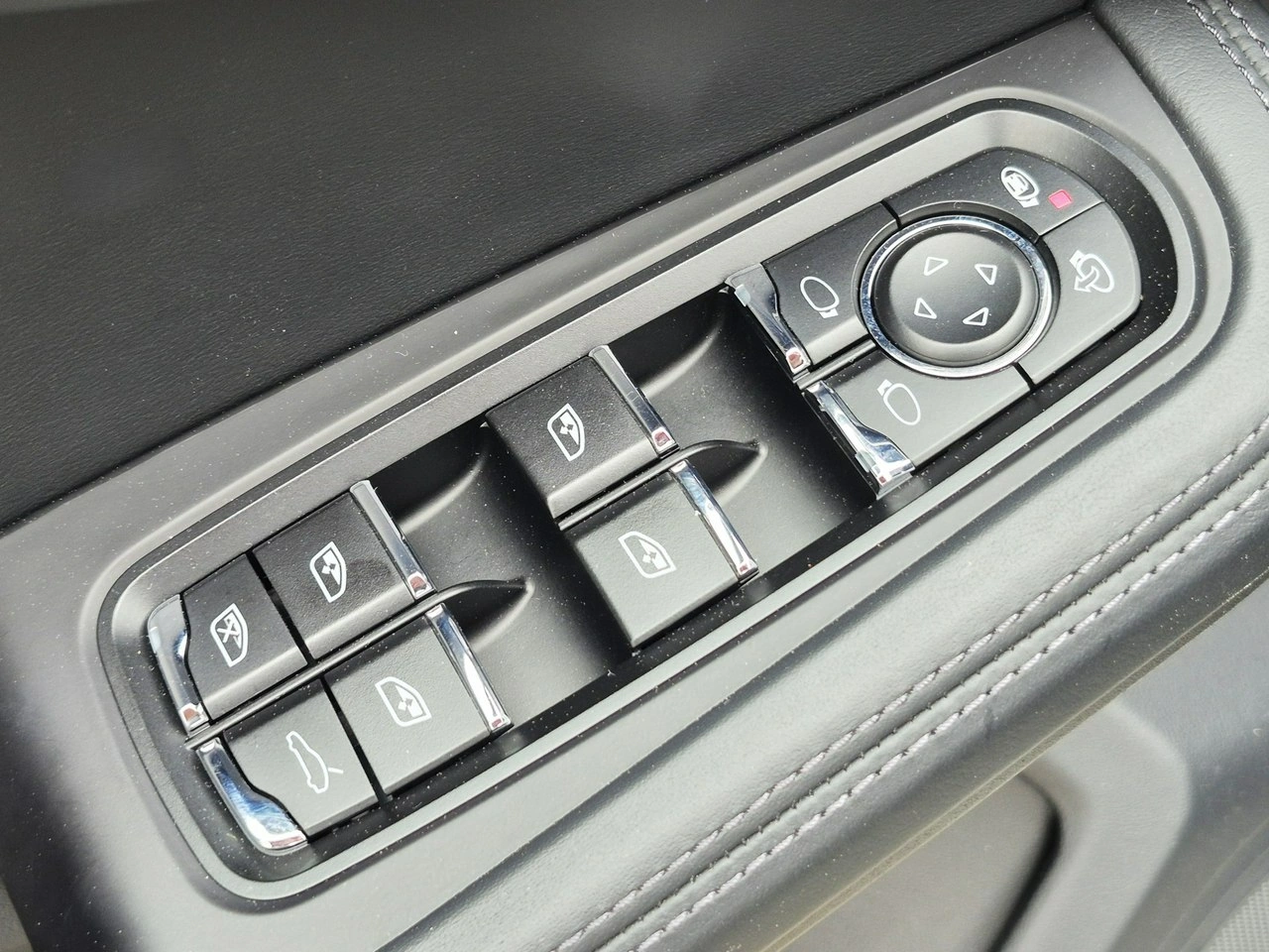 Porsche Macan - Zdjęcie 24